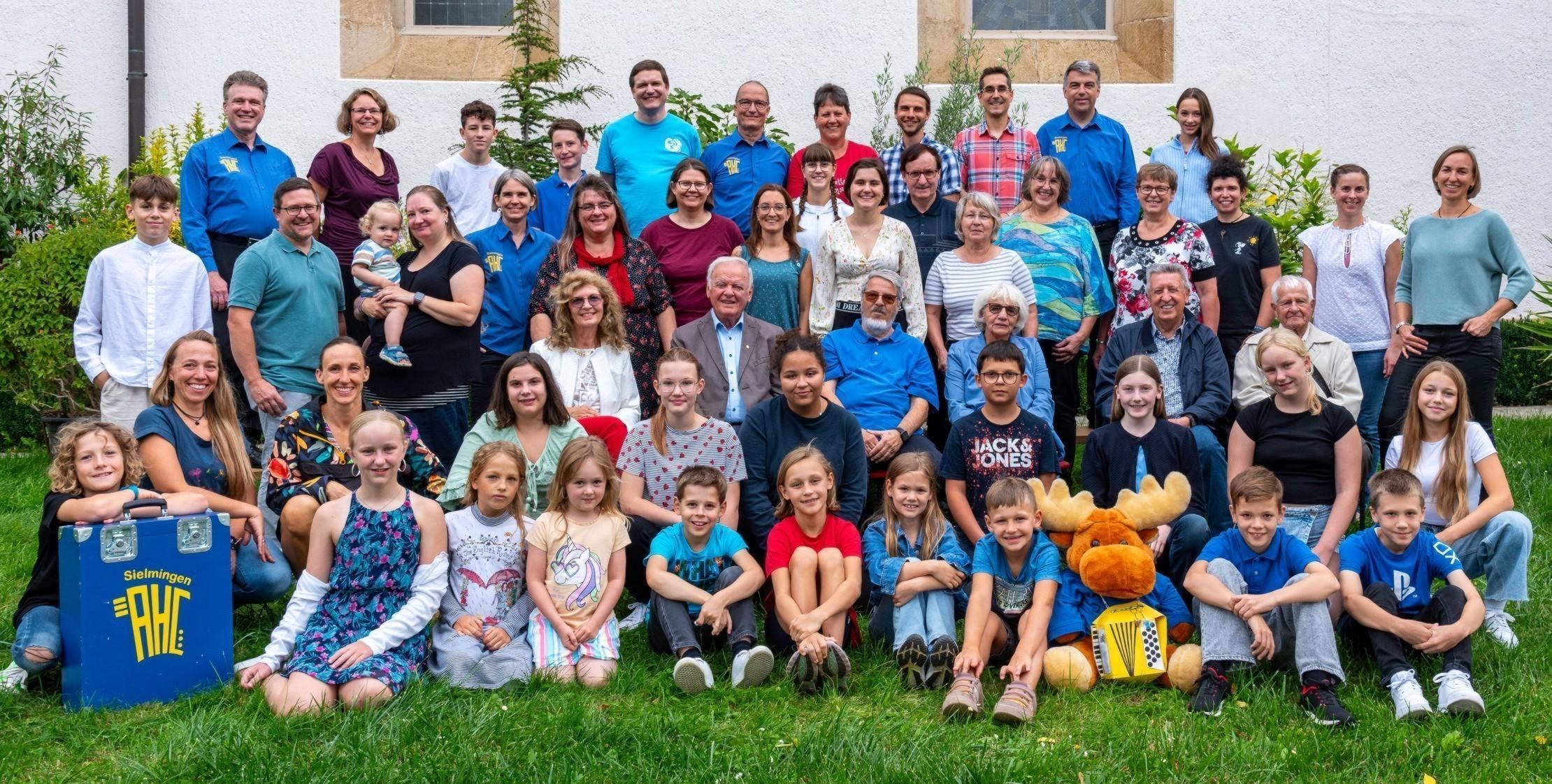 Über uns - Gruppenbild 2025